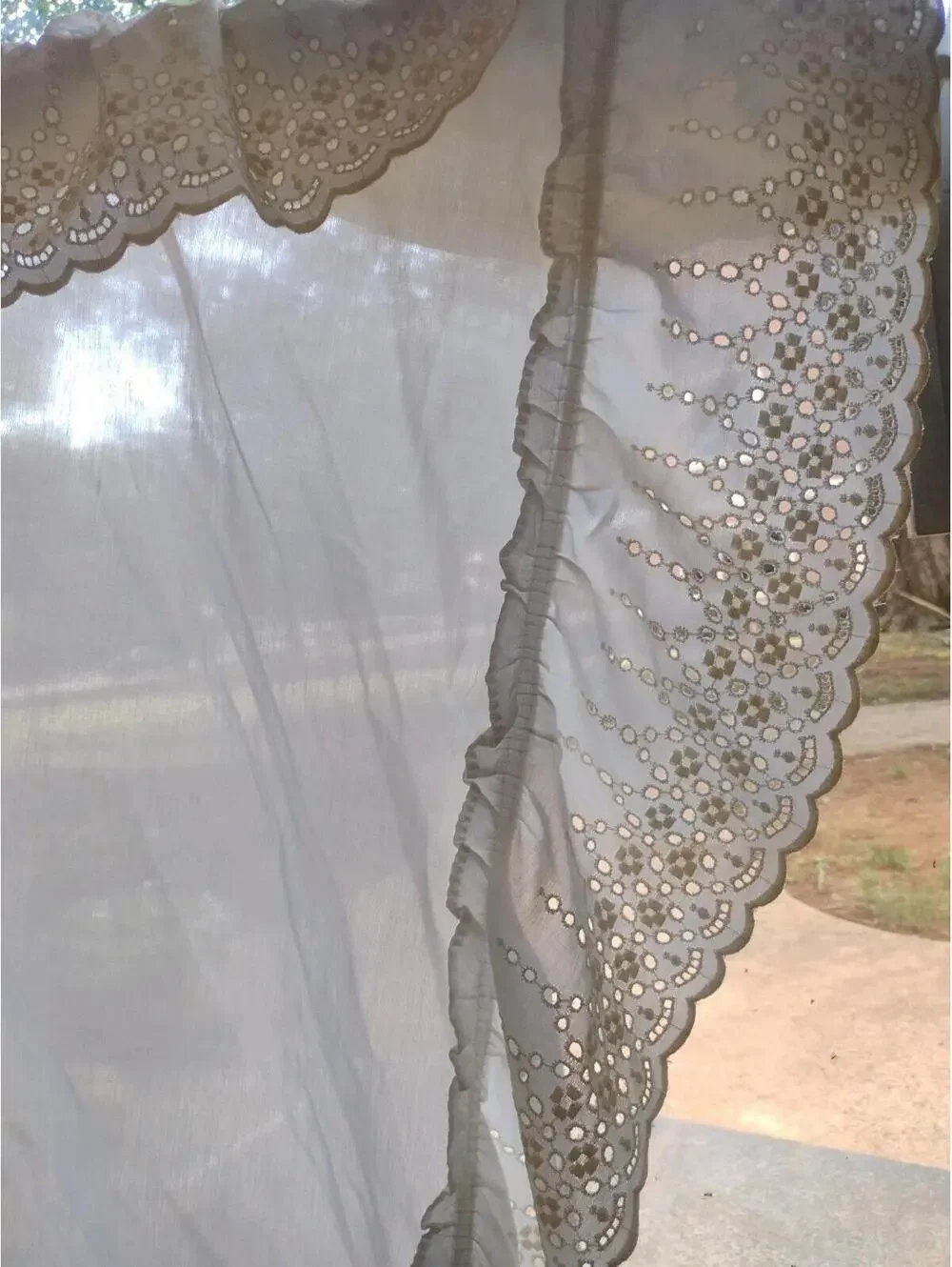 2 Pairs Eyelet Lace Ruffled Curtain Set 82